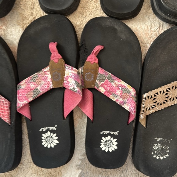 Box of flip-flops 7.5 women’s 8 pairs - Picture 7 of 9